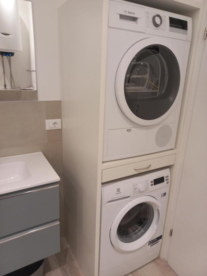 Studio-Appartment - Hotel Lux Μεράνο Εξωτερικό φωτογραφία