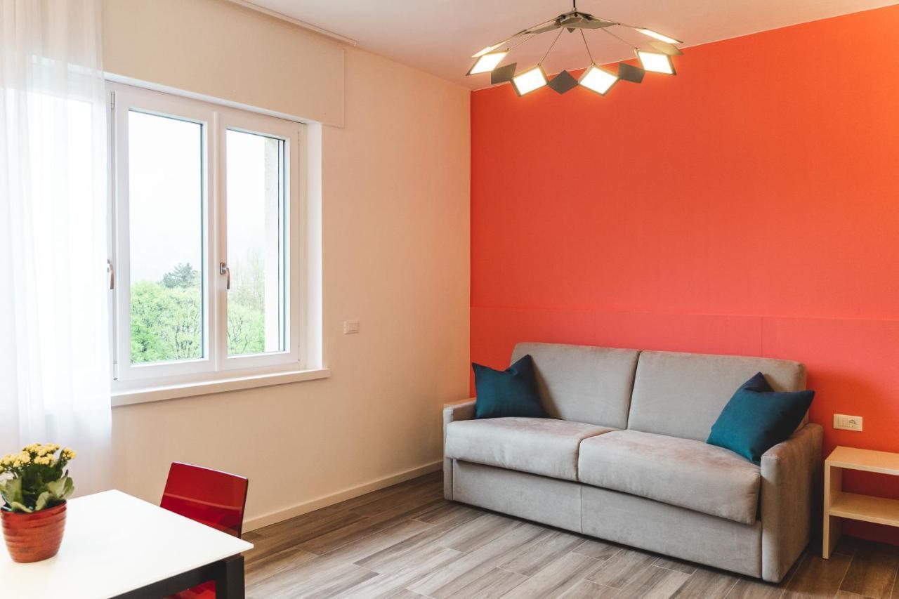 Studio-Appartment - Hotel Lux Μεράνο Εξωτερικό φωτογραφία